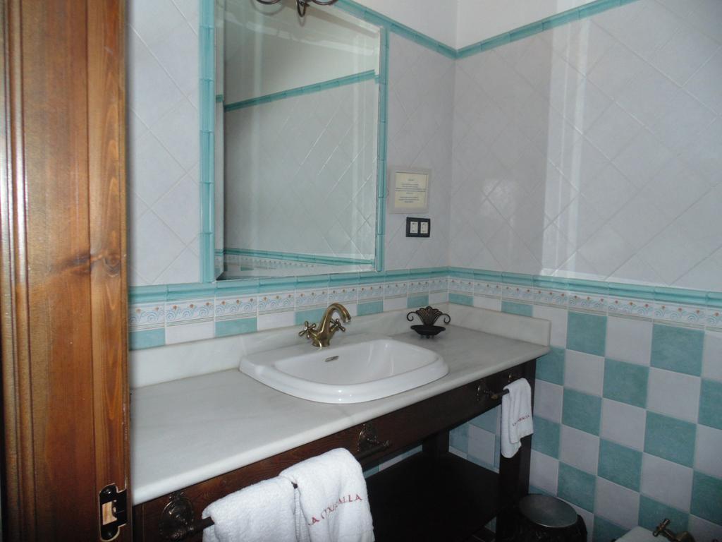 Apartamentos Rurales La Muralla II Canete  エクステリア 写真